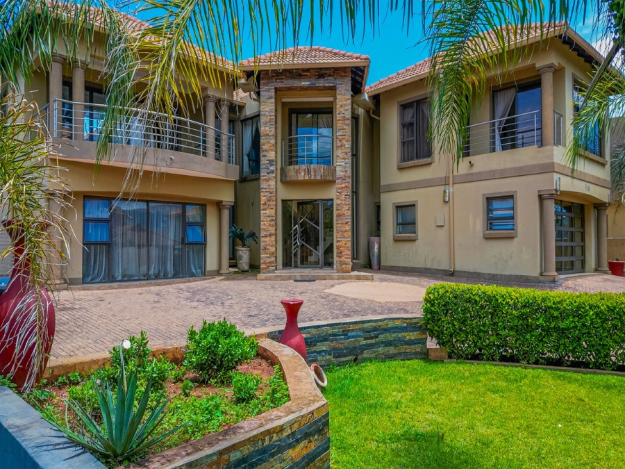 4 Bedroom Property for Sale in Xanadu North West